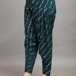 gufrina Women Viscose Rayon Kurta Dhoti Pant Set image 4