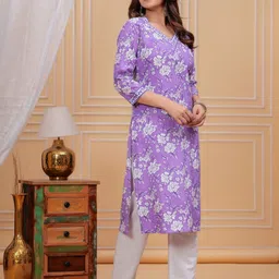 ng niromika Women Printed Viscose Rayon A-line Kurta image 3