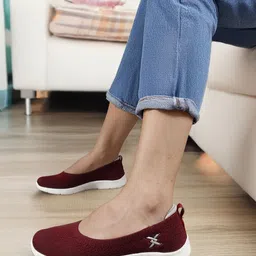 Carlton London sports Women Woven Design Flyknit Slip-On Sneakers-image-69