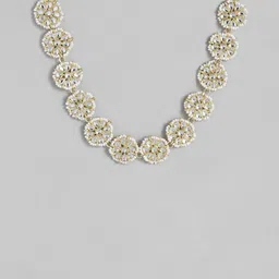 Peora Gold-Plated White Floral Kundan Pearl Studded Rajasthani Sheeshphool image 3