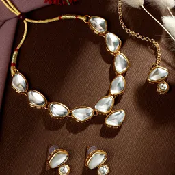 ASMITTA JEWELLERY Set Of 2 Gold-Plated Stone Studded Jewellery Set image 5