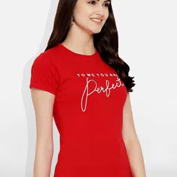 Fabflee Women Multicoloured 4 Printed V-Neck Extended Sleeves T-shirt image 3