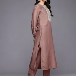 Varanga Ethnic Motifs Embroidered Zari Kurta With Trousers & Dupatta image 5