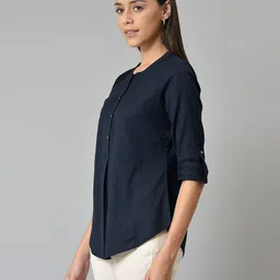 Top with Roll-Up Sleeves image 2