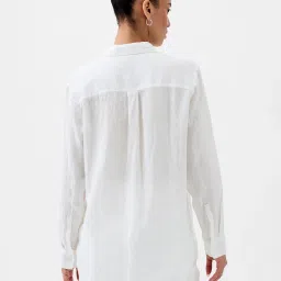 gap Women Full Sleeved Regular Fit Shirt image 2