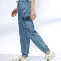 dnmx Women Lightly Washed Cargo Jogger Jeans image 2