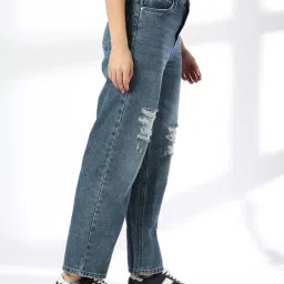 dnmx Women Mid-Wash Distressed Straight Fit Jeans image 2