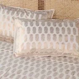 peepul tree 280 GSM Floral Print King-Size Bedsheet with Pillow Covers image 3