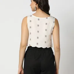 fusion Women Geometric Pattern Relaxed Fit Crop Top image 3