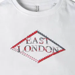 lee cooper Girls Typographic Print Regular Fit Crew-Neck T-Shirt image 3