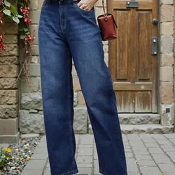 Shein Full Length Mid Wash Straight Fit Jeans With Pockets-picture-29