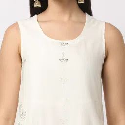 avaasa mix n' match Foil Print Straight Layered Kurta image 4