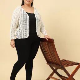 unaone Women Lace Regular Fit Shrug image 5