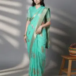 Women Banarasi Saree with Woven Motifs -image-26