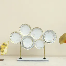vedas Iron Yara Gold Showpieces-picture-13