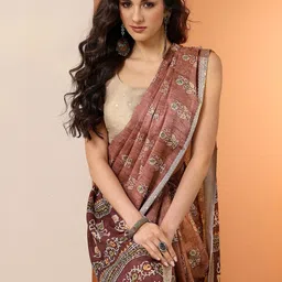 Libas Ethnic Motifs Silk Blend Handloom Saree image 4