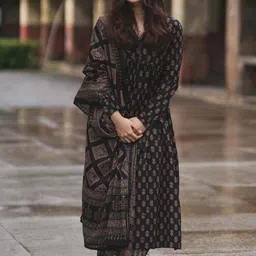 GoSriKi Women Ethnic Motifs Printed Regular Kurta with Trousers & With Dupatta-picture-37