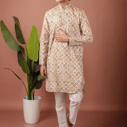 SUUTRAA BY SG Men Printed Regular Kurta with Pyjamas-image-27