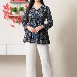 DERAIL Women Floral Printed Top-image-9
