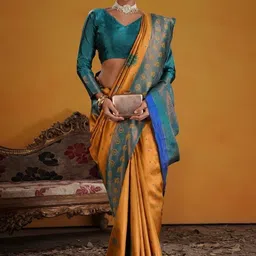 PEENGAX Ethnic Motifs Zari Silk Blend Handloom Kanjeevaram Saree image 4