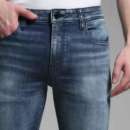 Jack & Jones Men Skinny Fit Low-Rise Mildly Distressed Light Fade Stretchable Jeans image 5