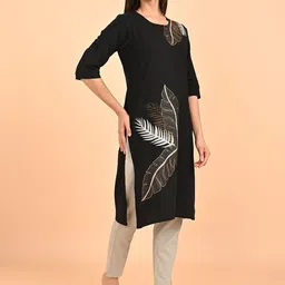 Marcia Women Floral Printed Regular Pure Cotton Kurta with Trousers image 2