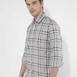 Numero Uno Men Spread Collar Windowpane Checked Cotton Casual Shirt image 4