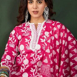 Sangria Floral Printed Straight Kurta & Trouser With Dupatta image 2