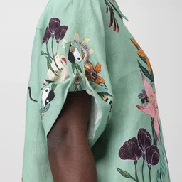 bebe Floral Printed Three-Quarter Sleeves Shirt With Shorts image 2