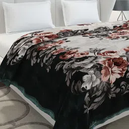 Monte Carlo Green & White Heavy Winter 120 GSM Double Bed Blanket-picture-32