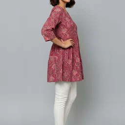 DIGITAL SHOPEE Floral Printed V-Neck Pure Cotton Angrakha Kurti image 2