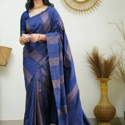CANIZZARO Woven Design Silk Blend Handloom Banarasi Saree image 5
