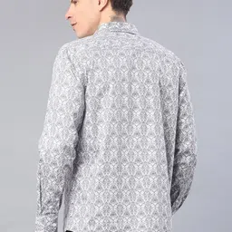 V-Mart Men Printed Casual Shirt image 3