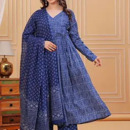 PRISHA FASHION Women Ethnic Motifs Printed Regular Kurta with Trousers & With Dupatta image 4