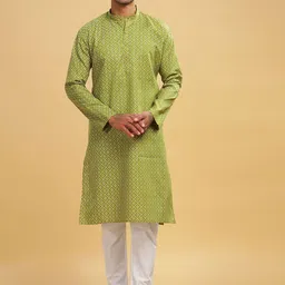 Anouk Men Geometric Thread Work Kurta image 2