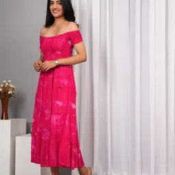 IQRAAR Tie and Dye Dyed Striped Off-Shoulder Smocked Tiered A-Line Midi Dress image 5