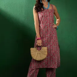 InWeave Women Ethnic Motifs Printed Regular Kurta with Palazzos image 3