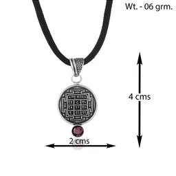 MEMOIR Silver-Plated Circular Pendants with Chains image 4