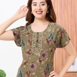 TRUNDZ Printed Maxi Nightdress image 5