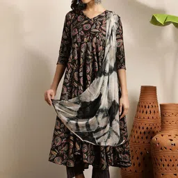 Sangria Women Floral Printed Panelled Sequinned Chanderi Cotton Kurta Set image 2