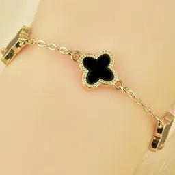 STYLEKRAFT Gold-Plated Floral Pendant with Chain And Matching Bracelet image 4