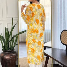 RUNAYA NX Women Floral Embroidered Regular Chanderi Silk Kurta with Trousers & Dupatta image 5