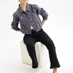 SHOWOFFFF Women Crop Denim Jacket image 3