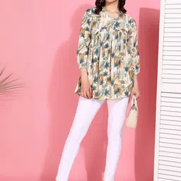 Moda Rapido Women Green Printed Viscose Rayon Tops image 4