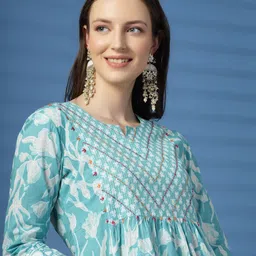 Ramas Women Floral Printed Sequinned Kurta image 3