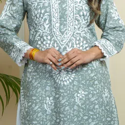 ADR CHIKAN Floral Embroidered Thread Work Pure Cotton Kurta With Dhoti Pants image 5