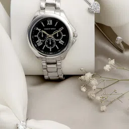 JOKER & WITCH Women Silver-Toned & Black Resplendent Silver Love Traingle Watch Gift Set-picture-24