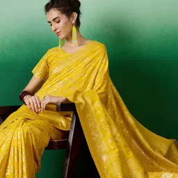 Sangria Ethnic Motif Zari Woven Kanjeevaram Saree With Blouse Piece-image-73