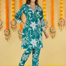 Anouk Women Blue & White Printed V-Neck Cotton Blend Tunic With Trouser Co-Ord Set image 5