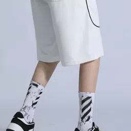 StyleCast x Revolte Men Printed Shorts image 2